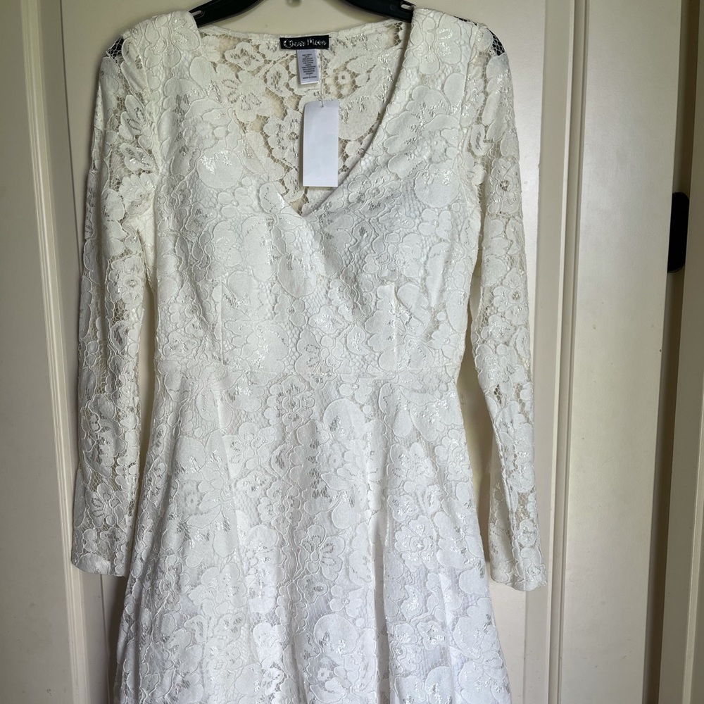 Formal Fitted White Long Sleeve Lace Dress